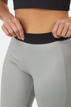 The North Face W Ma High Waist Short 11 The North Face W Ma High Waist Short -Gore Hardloopbroeken Winkle 2210004433133 013 nl